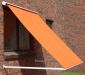 Tende da sole a caduta con cassonetto parziale da 3.0 metri, di color Terracotta