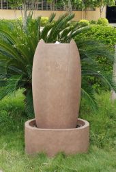 Fontana Monolito Effetto Terracotta