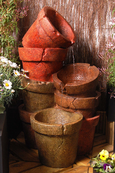 Fontaine Pots Empilés avec Lumières